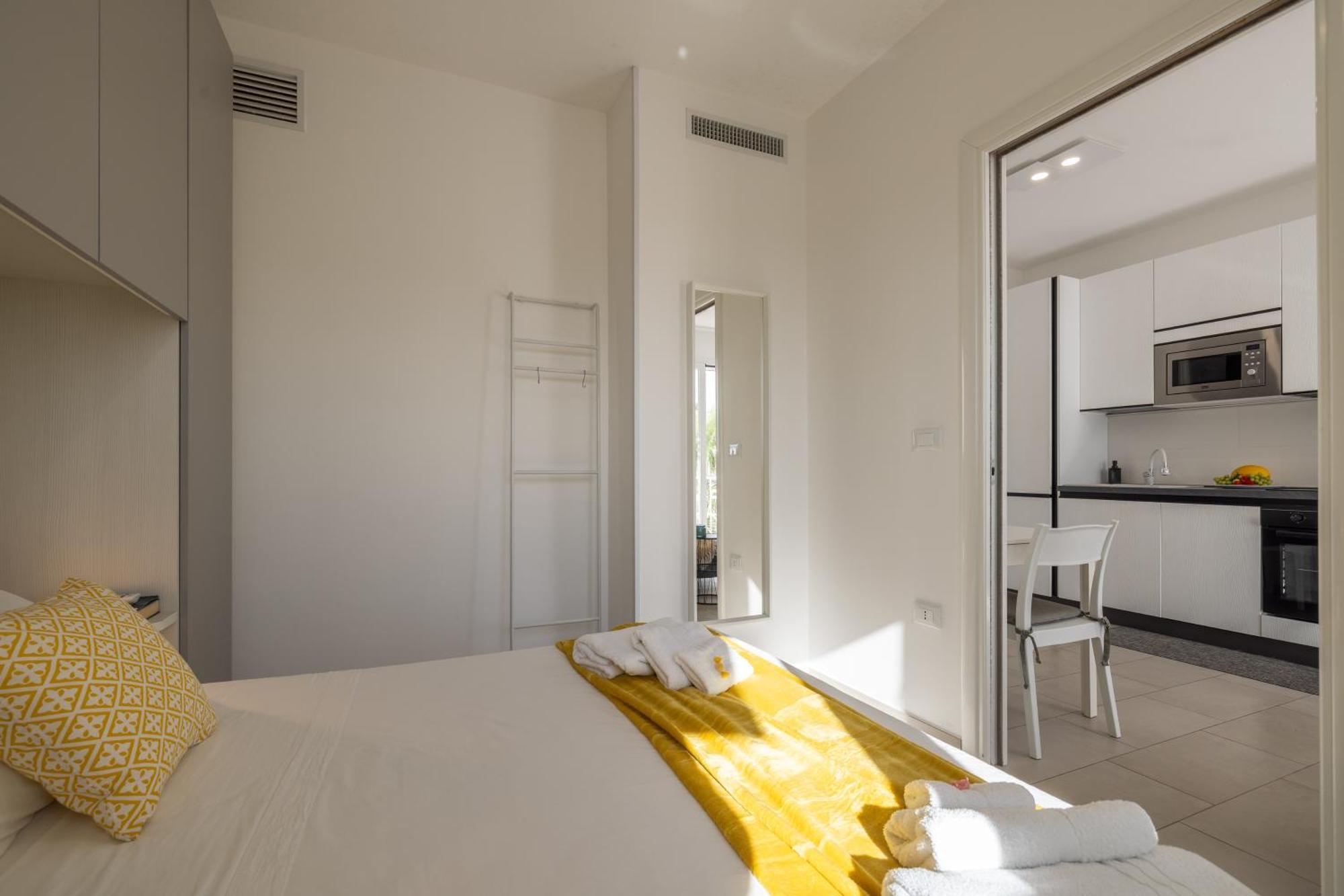 Tramonti Incredibili In Piscina - Apartment8 Con Ac Wifi In Residence Santa Maria al Bagno Exterior foto